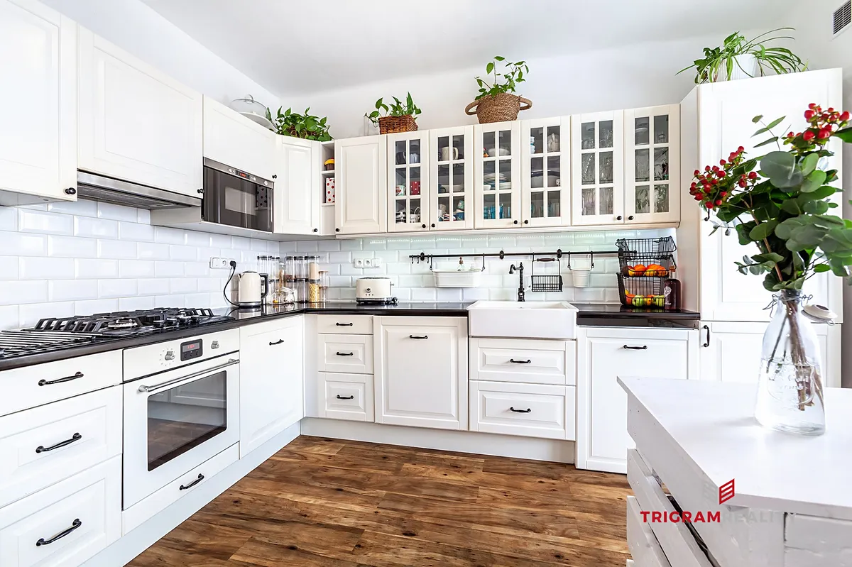 Pronájem bytu 4+kk 84 m²